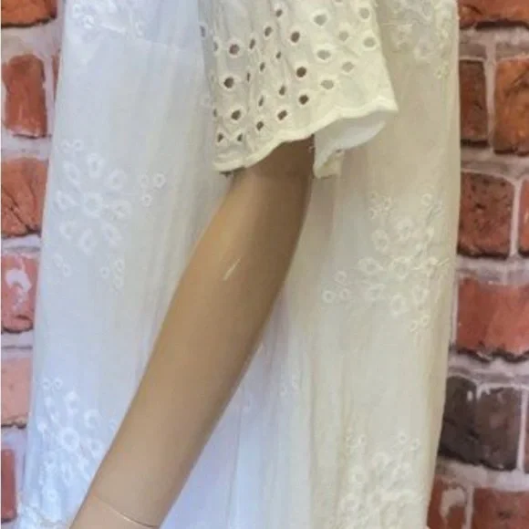 Rebellion white off the shoulder eyelet mini dress size medium - Picture 3 of 6